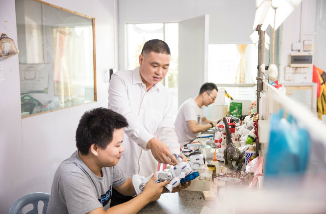 绿巨人污视频手板部门