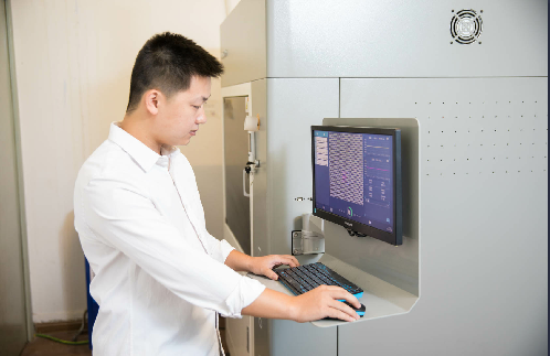 绿巨人污视频设计公司3D打印部