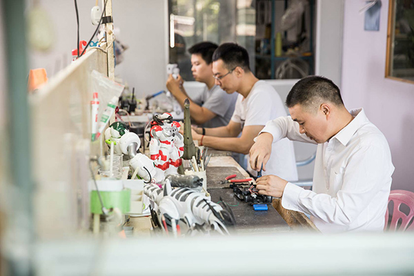 绿巨人污视频设计玩具功能制作部门